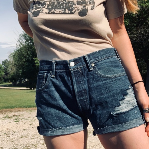 Levi’s - Picture 2 of 2